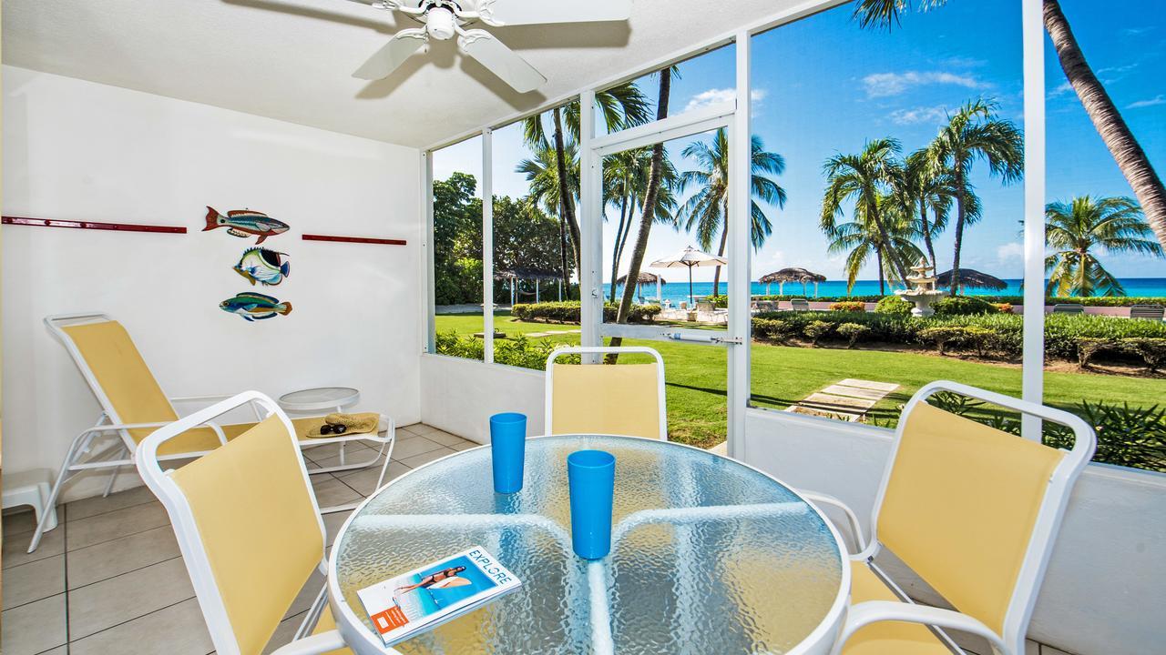 Aqua Bay Club Luxury Condos West Bay Экстерьер фото
